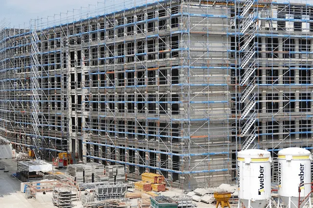 West Covina Scaffolding Rental commercial scaffolding surrounding a multi-story construction project