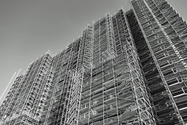 West Covina Scaffolding Rental large-scale scaffold system installed across a building exterior